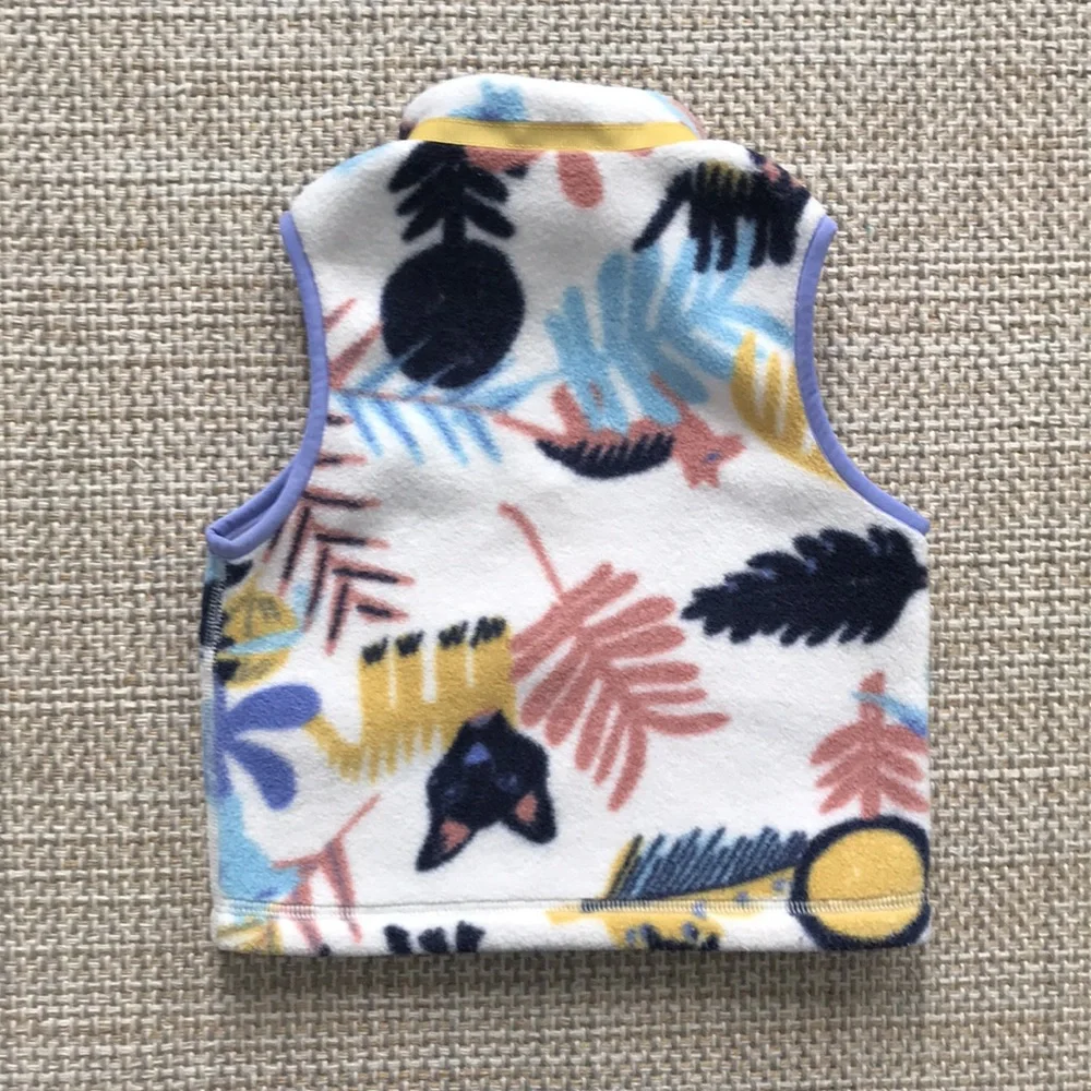 *Patagonia Fleece Vest (size 12-18m)